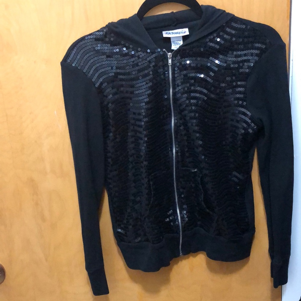 Cute hooded shirt with dazzle!